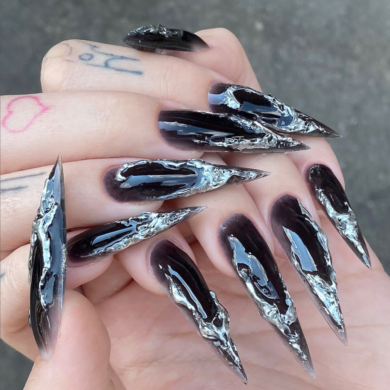 24 Uñas Postizas de Forma Stil - Nail Art Y2K reseña y precio
