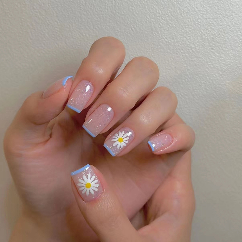 Juego de 24 Uñas Postizas Cort - Nail Art Y2K reseña y precio